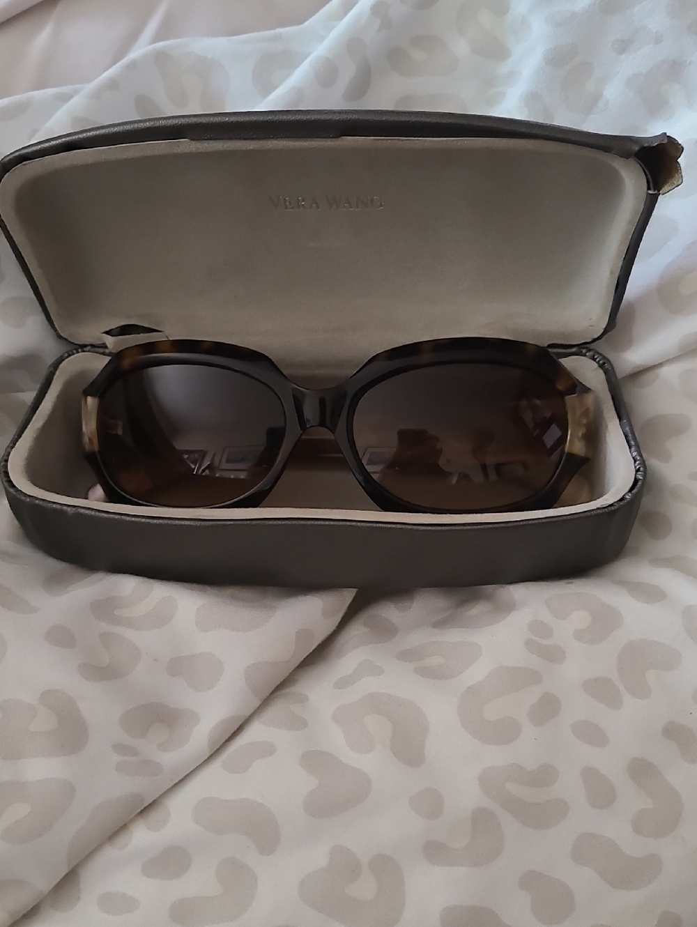 Vera Wang Tortoiseshell Brown Gradient Women's Sunglasses